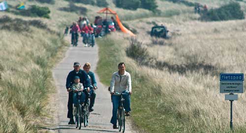 Voor fotografie op ameland: www.janspoelstra.nl